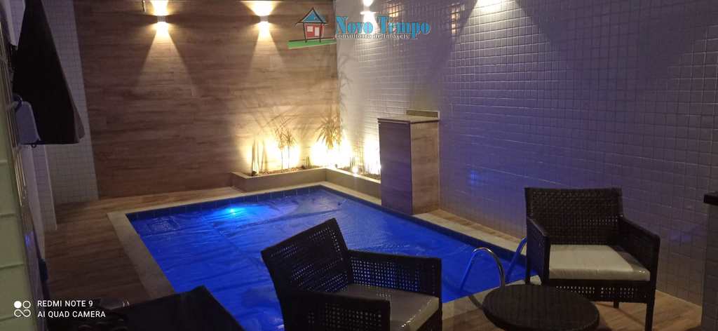 Casa em Santos, no bairro Ponta da Praia