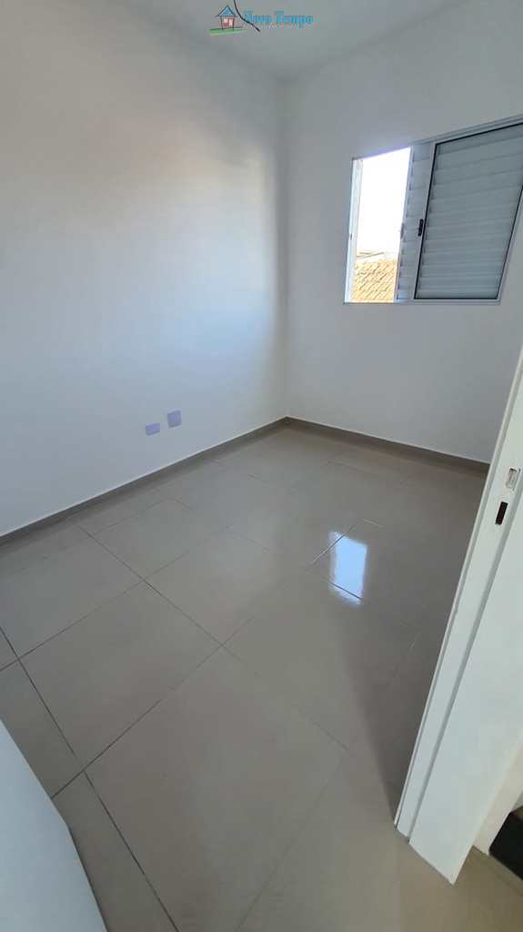 Casa em São Vicente, no bairro Vila Jockei Clube