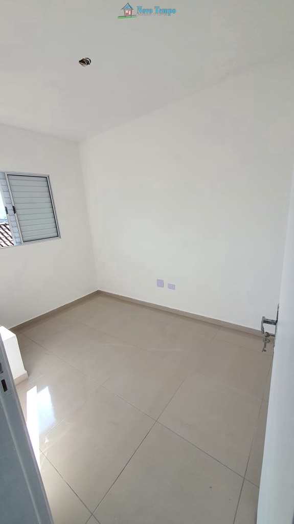 Casa em São Vicente, no bairro Vila Jockei Clube