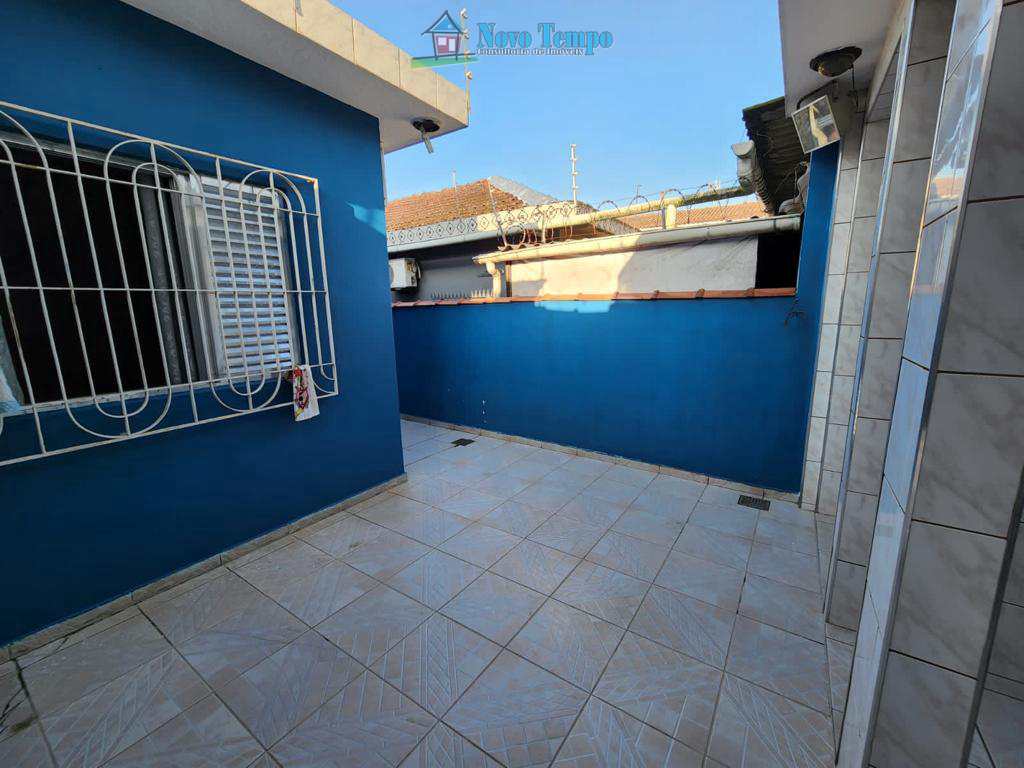 Casa em São Vicente, no bairro Catiapoa