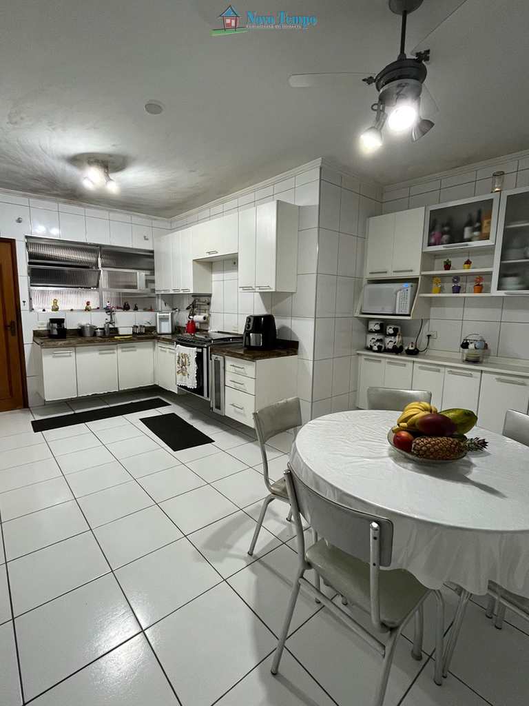 Apartamento em Santos, no bairro Aparecida