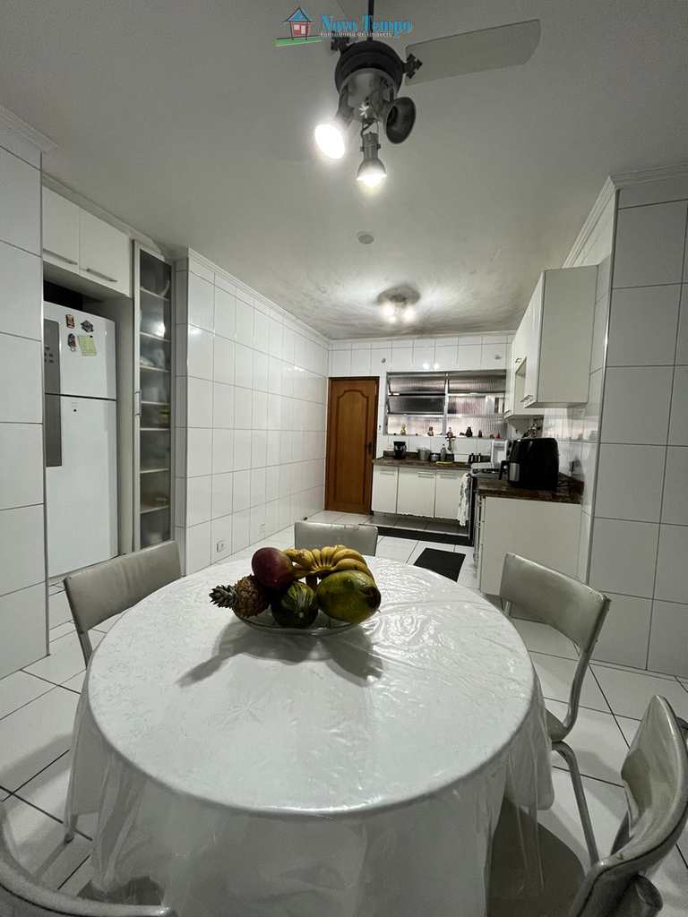 Apartamento em Santos, no bairro Aparecida