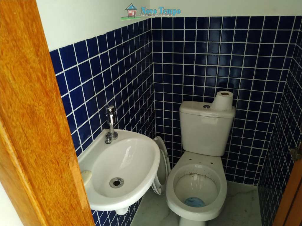 Sobrado em Santos, no bairro Boqueirão