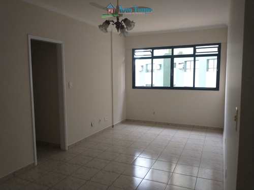 Apartamento, código 11883 em Santos, bairro Macuco