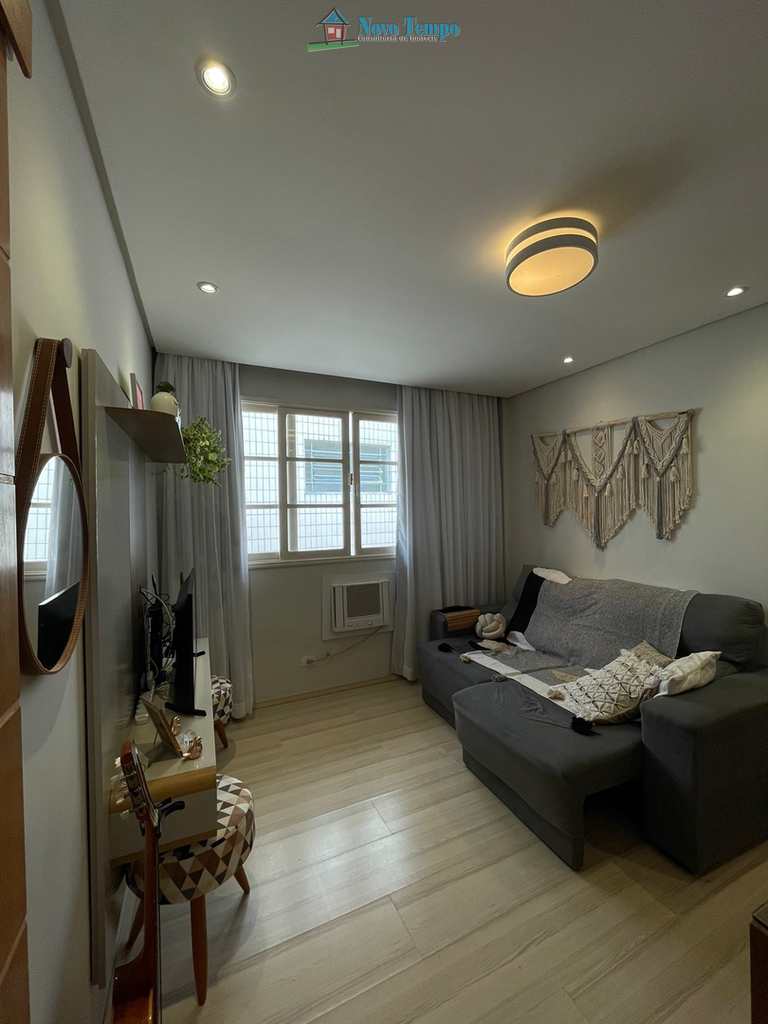Apartamento em São Vicente, no bairro Itararé