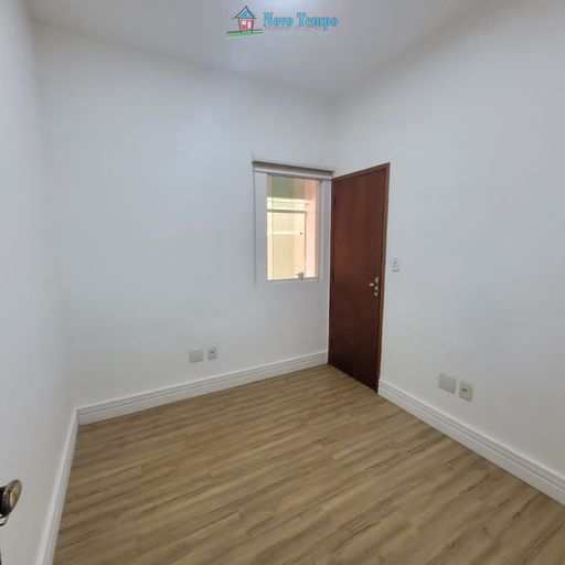 Casa em Santos, no bairro Estuário