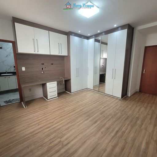 Casa em Santos, no bairro Estuário