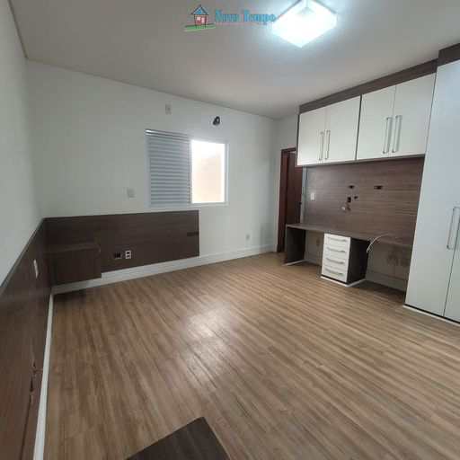 Casa em Santos, no bairro Estuário