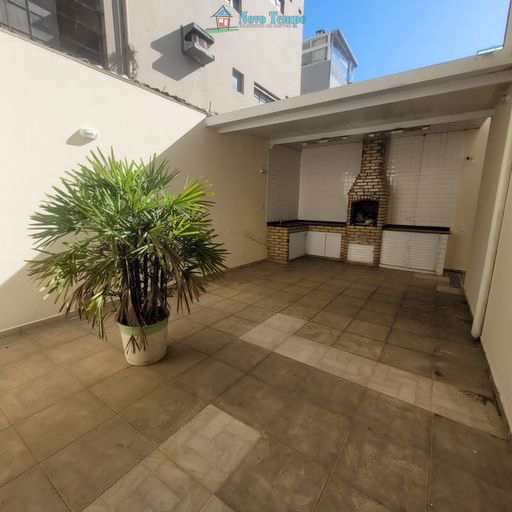 Casa em Santos, no bairro Estuário