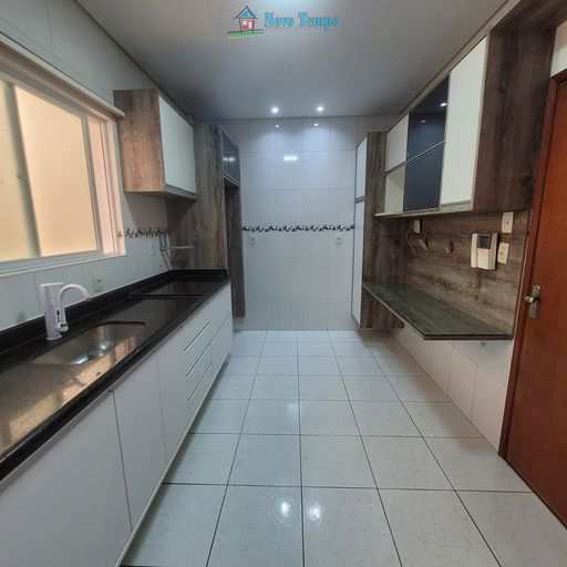 Casa em Santos, no bairro Estuário