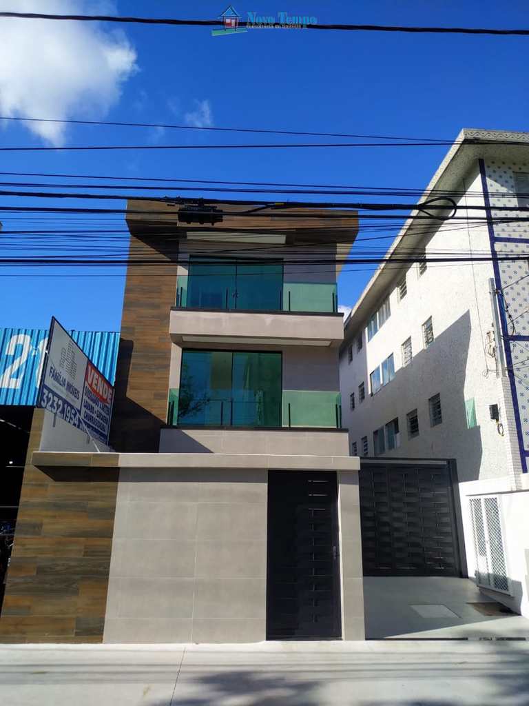 Sobrado de Condomínio em Santos, no bairro Campo Grande