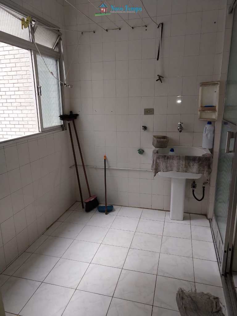 Apartamento em São Vicente, no bairro Itararé