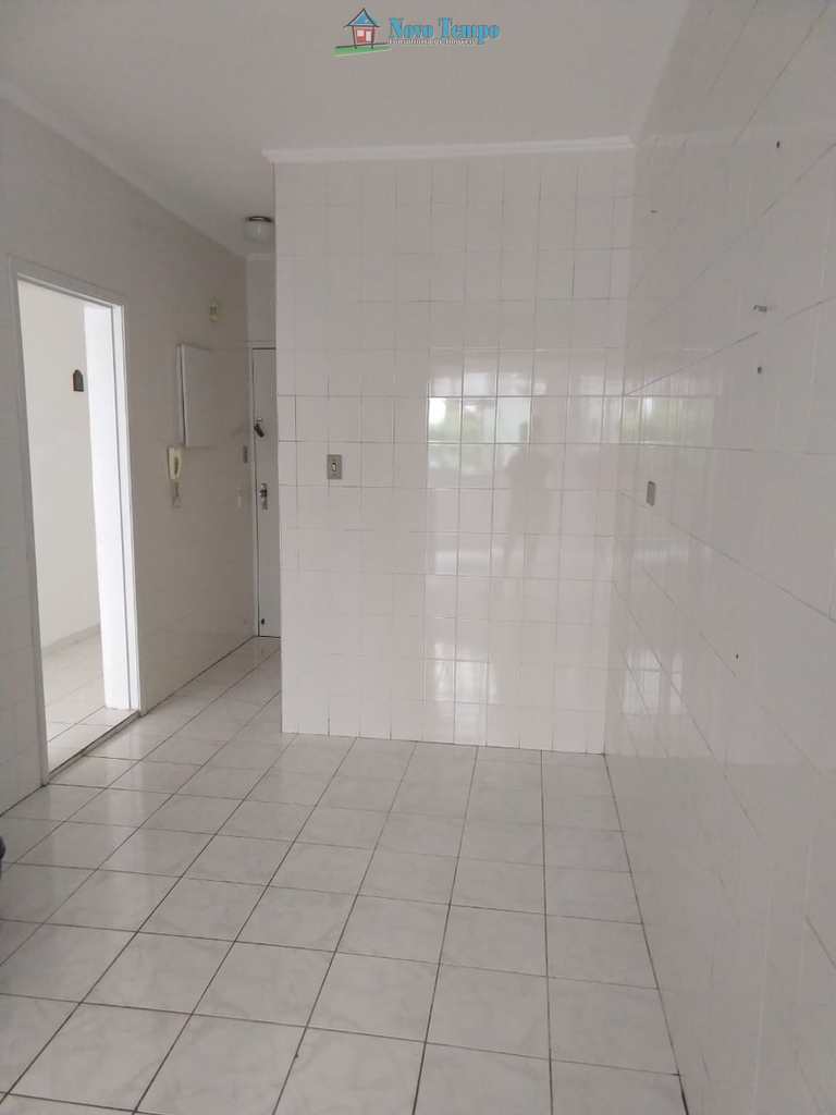 Apartamento em São Vicente, no bairro Itararé