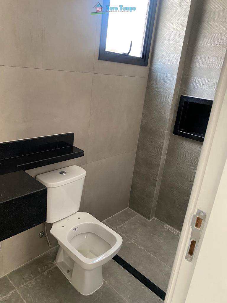 Casa em Santos, no bairro Boqueirão
