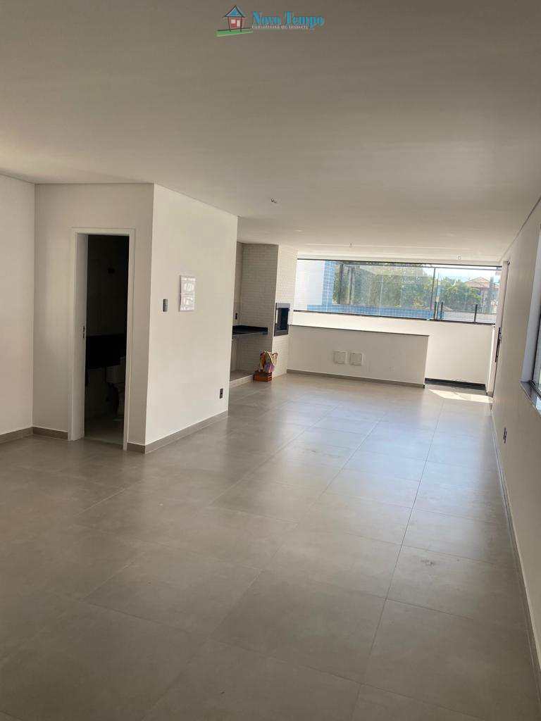 Casa em Santos, no bairro Boqueirão