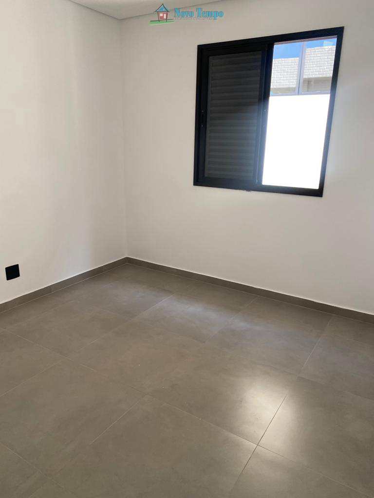 Casa em Santos, no bairro Boqueirão