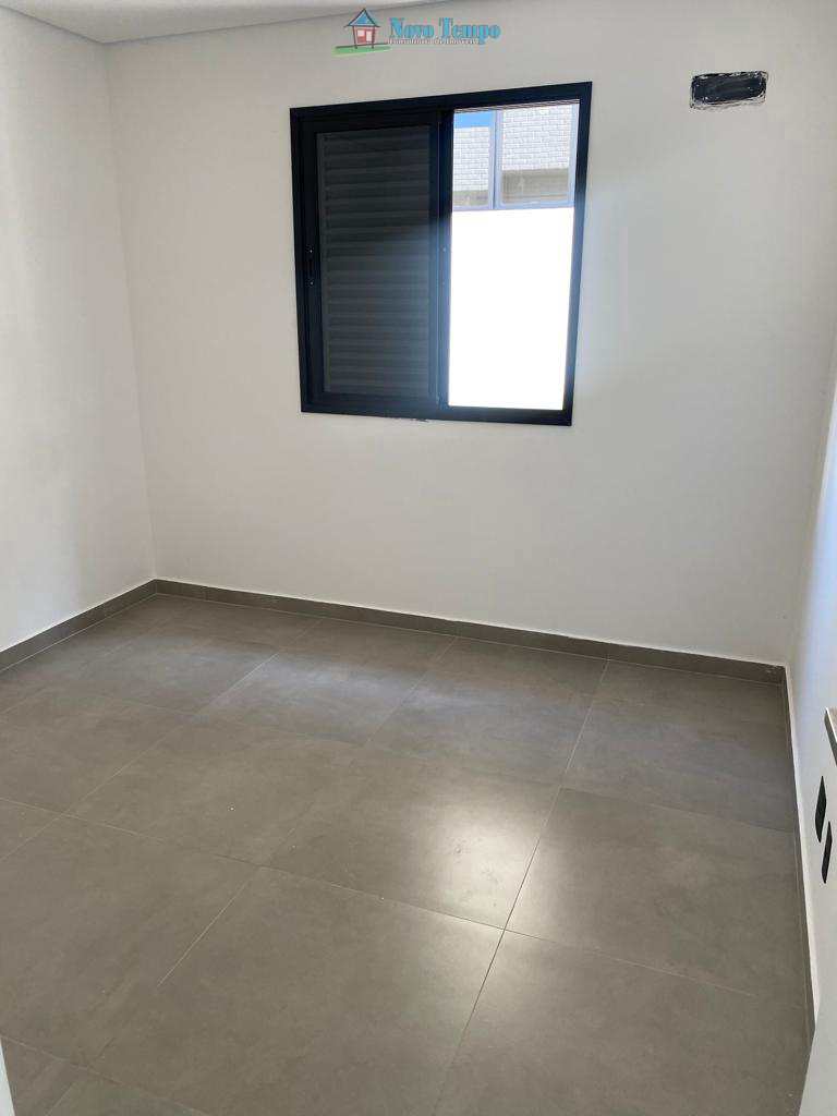 Casa em Santos, no bairro Boqueirão