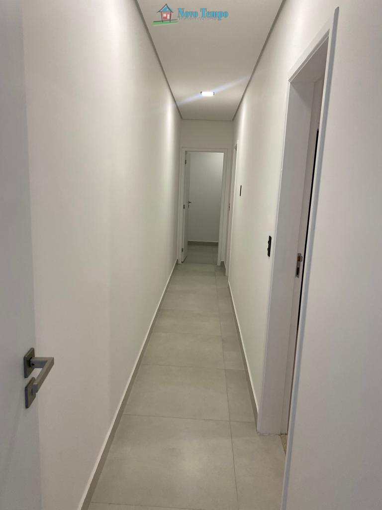 Casa em Santos, no bairro Boqueirão