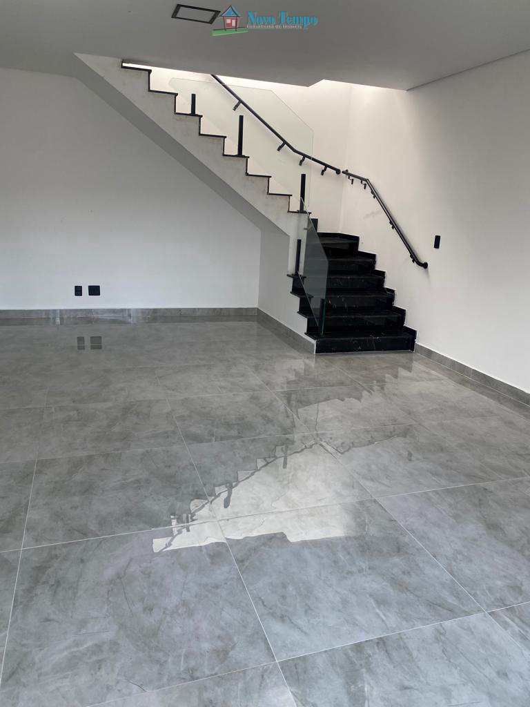 Casa em Santos, no bairro Boqueirão