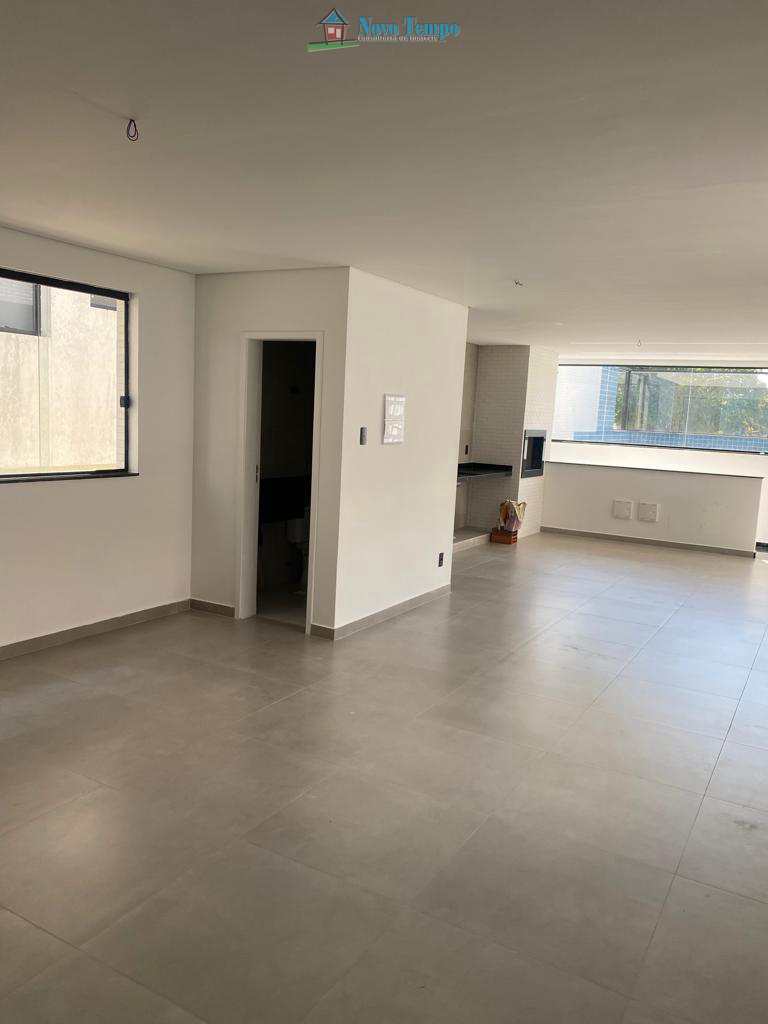Casa em Santos, no bairro Boqueirão