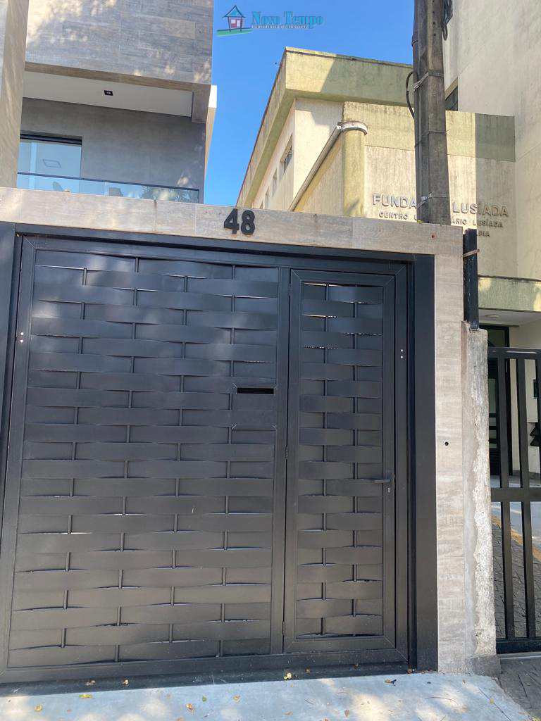 Casa em Santos, no bairro Boqueirão