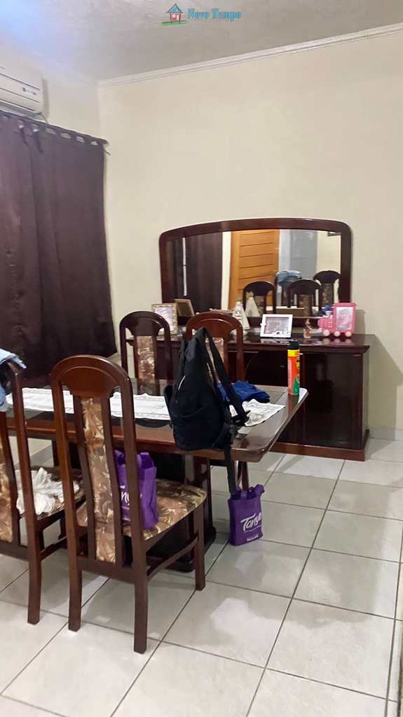 Casa em Santos, no bairro Castelo