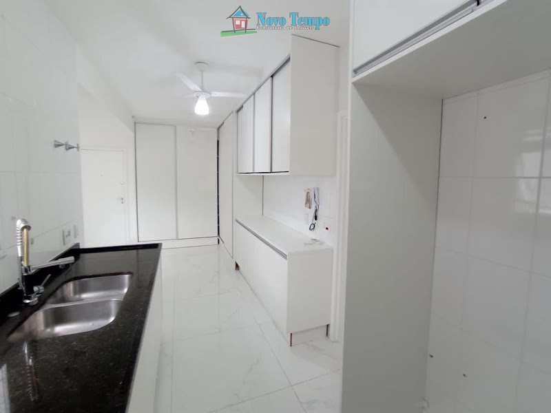 Apartamento em Santos, no bairro Marapé