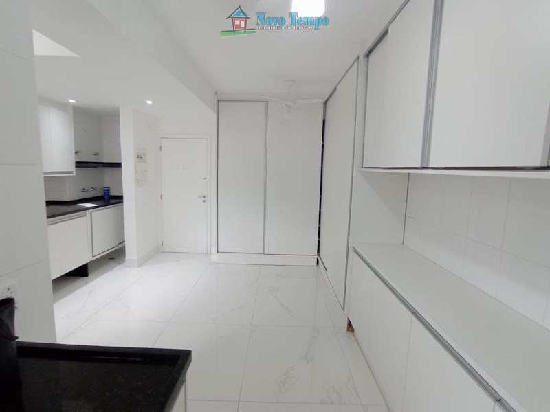 Apartamento em Santos, no bairro Marapé