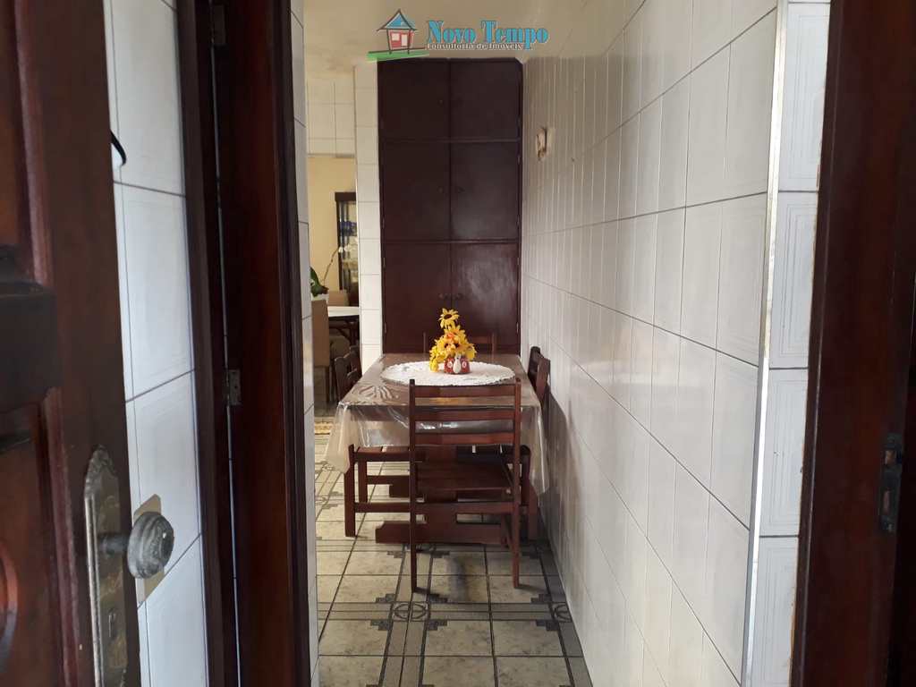 Casa em Santos, no bairro São Jorge