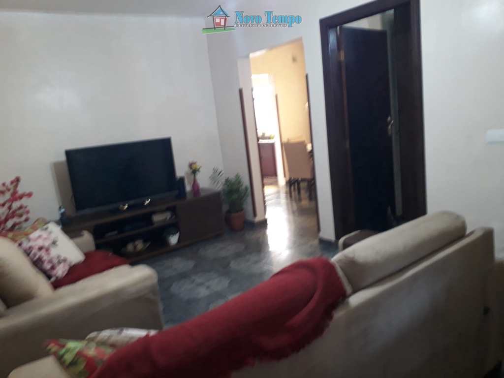 Casa em Santos, no bairro São Jorge