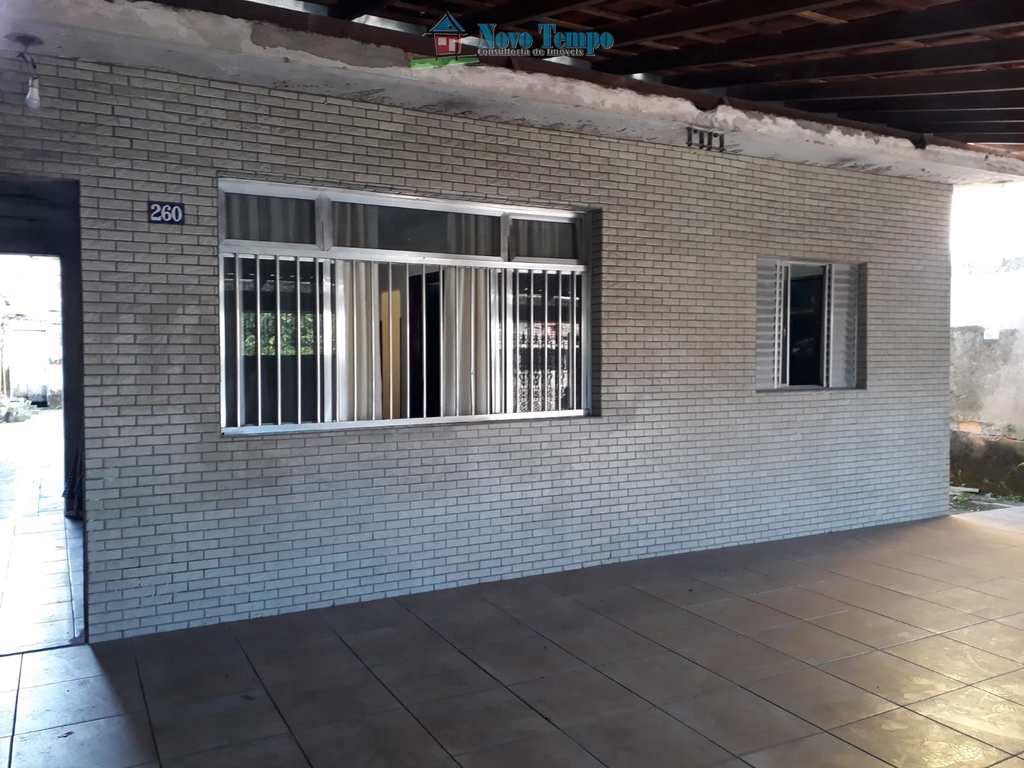 Casa em Santos, no bairro São Jorge