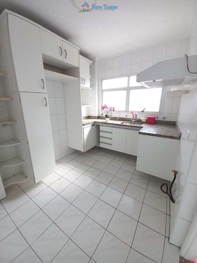 Apartamento em Santos, no bairro Gonzaga