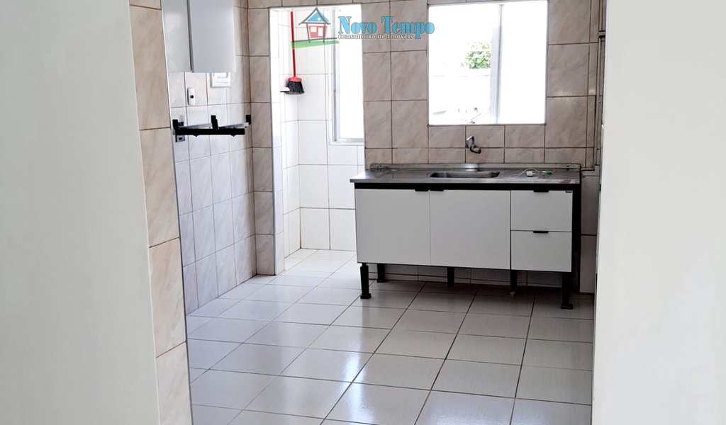 Apartamento em São Vicente, bairro Vila São Jorge