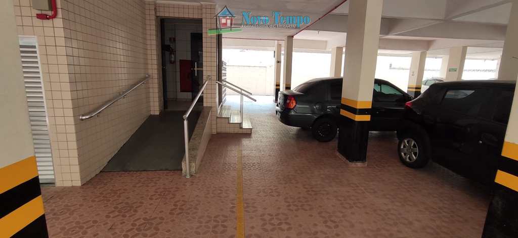 Apartamento em São Vicente, no bairro Centro