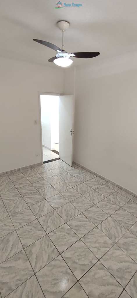 Apartamento em São Vicente, no bairro Centro