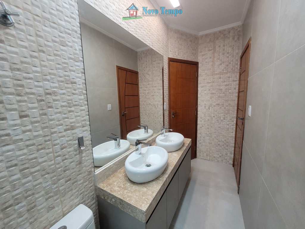 Casa em Santos, no bairro Gonzaga