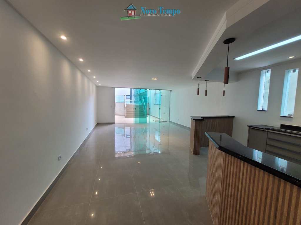 Casa em Santos, no bairro Gonzaga