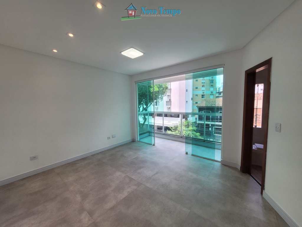Casa em Santos, no bairro Gonzaga