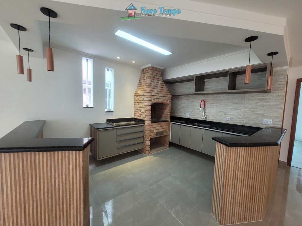 Casa em Santos, no bairro Gonzaga