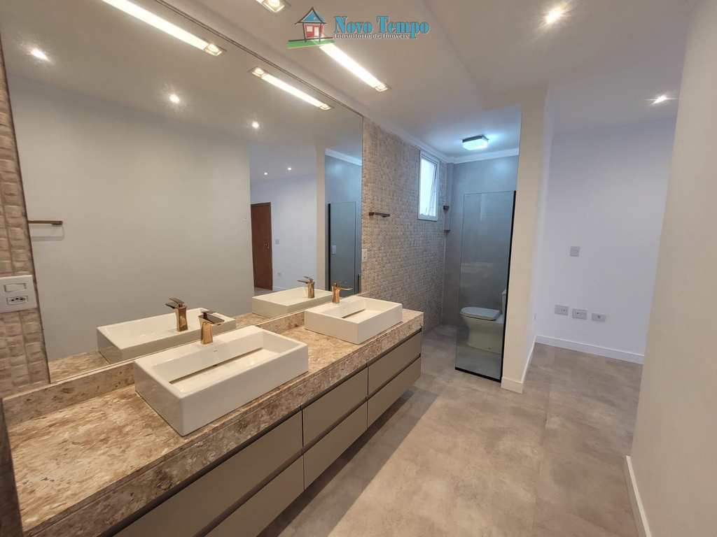 Casa em Santos, no bairro Gonzaga