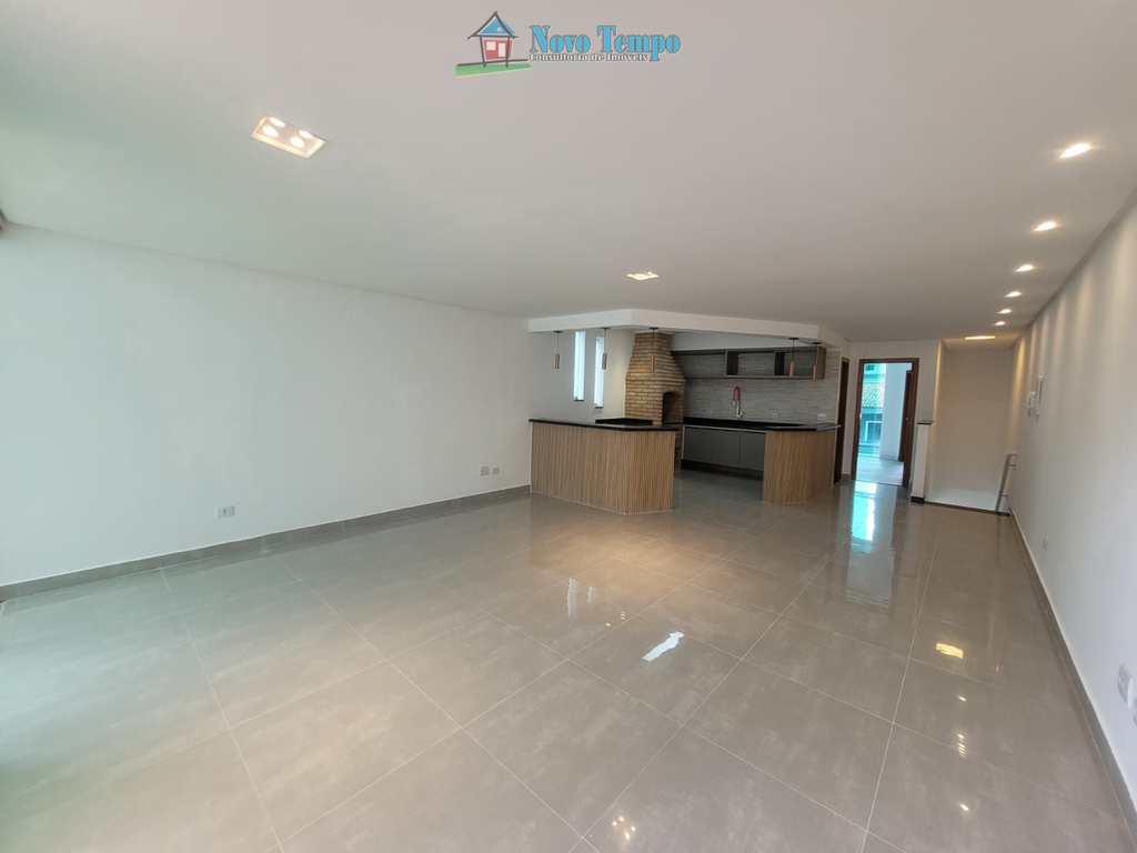 Casa em Santos, no bairro Gonzaga