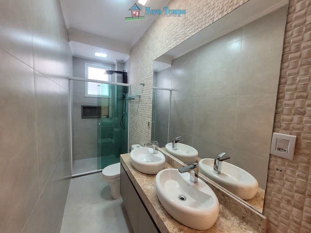 Casa em Santos, no bairro Gonzaga