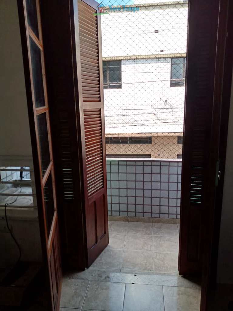 Apartamento em São Vicente, no bairro Centro