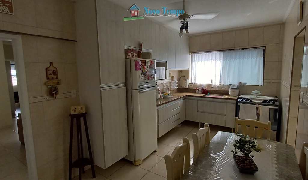 Apartamento em Santos, bairro Aparecida