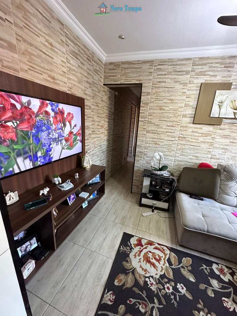 Casa em São Vicente, no bairro Parque Bitaru