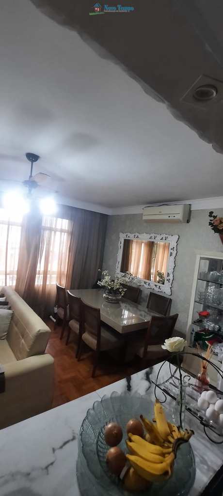 Apartamento em São Vicente, no bairro Centro