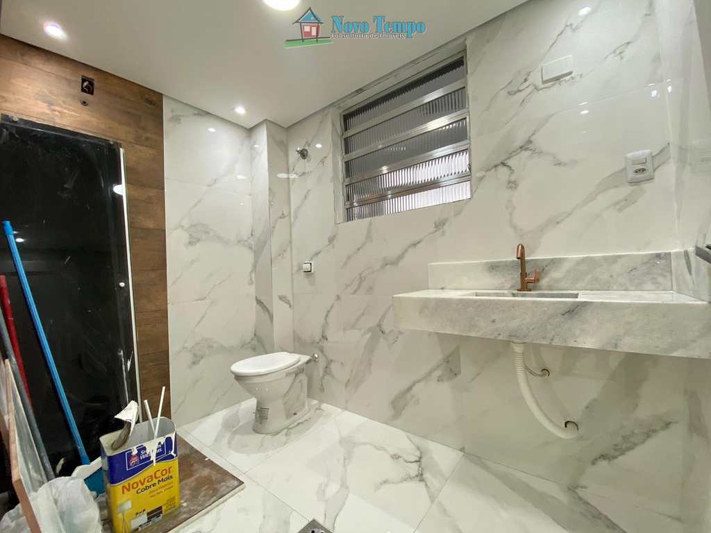 Apartamento em Santos, no bairro Estuário