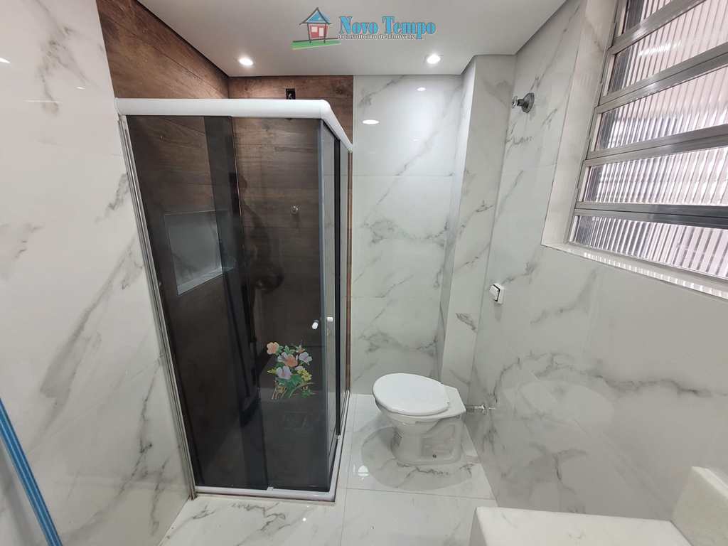 Apartamento em Santos, no bairro Estuário
