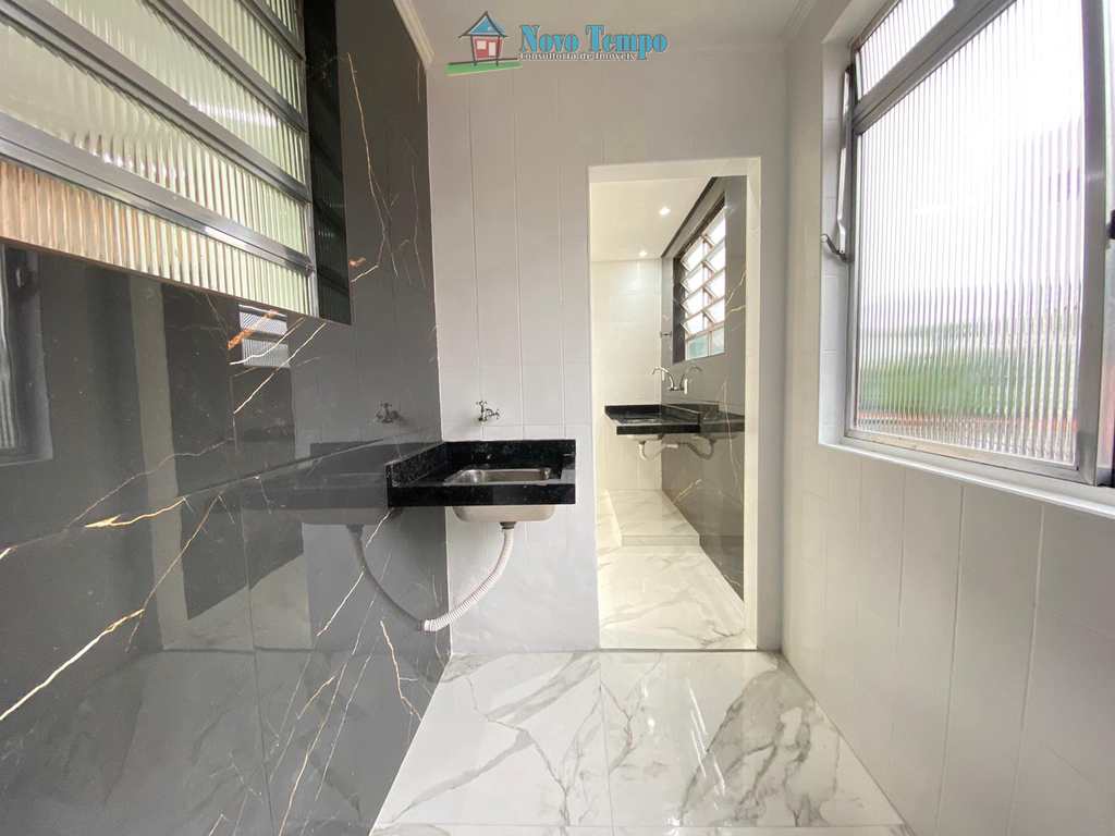 Apartamento em Santos, no bairro Estuário
