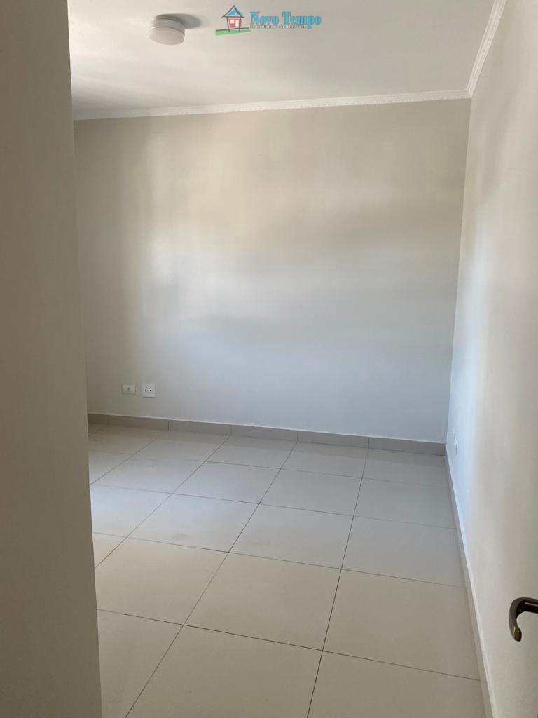 Apartamento em São Vicente, no bairro Parque Bitaru
